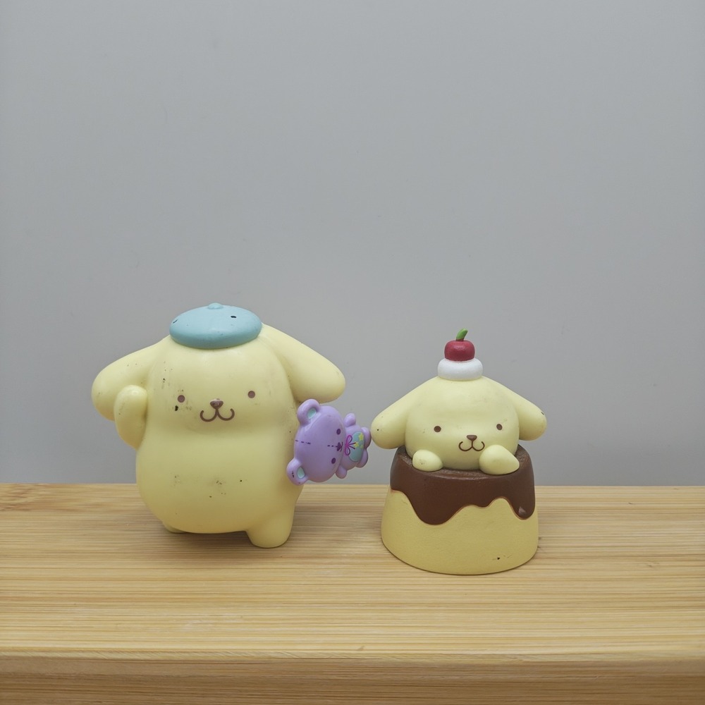 Hello Kitty and Friends Series 2: Dreamland Pompompurin Mini Figure Bundle